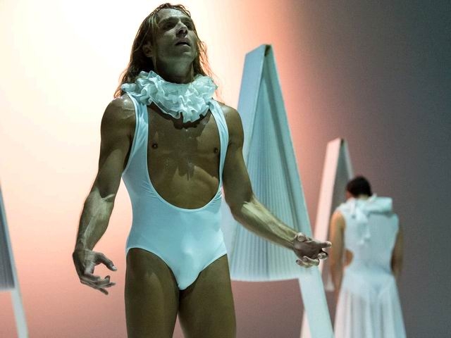 GISELLƏ, BALLETTO DI NYKO PISCOPO AL TEATRO CARCANO DI MILANO