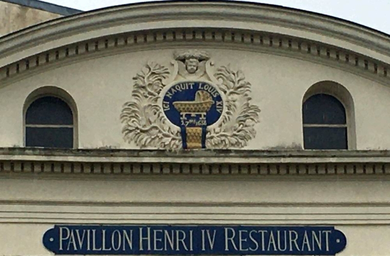 PAVILLON HENRI IV, SOGGIORNO DA FAVOLA E CUCINA DA RE NEI DINTORNI DI PARIGI