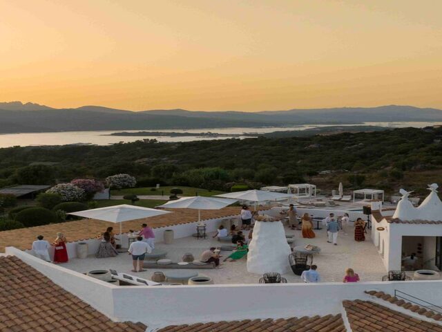 aperitivo in terrazza al Sulia H